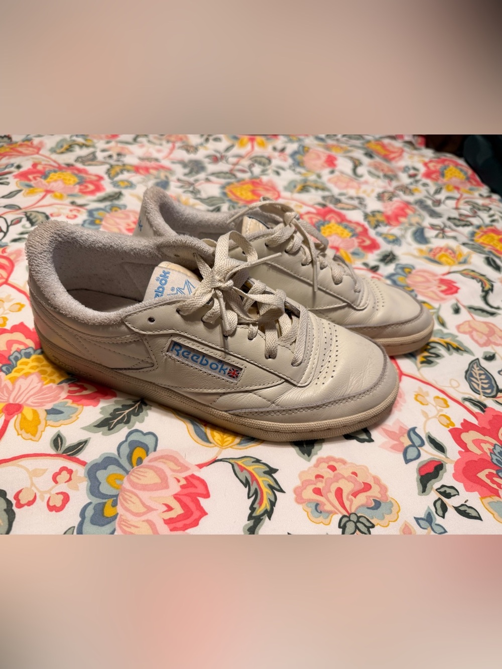 Reebok Club C 85 Vintage Sneakers - White & Blue